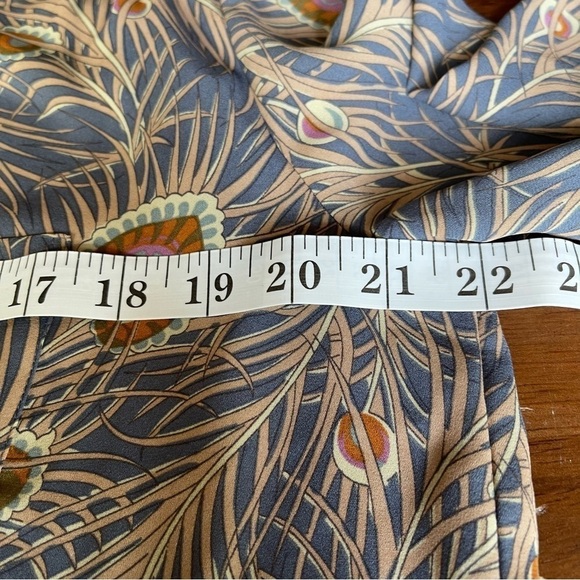 Loft White Long Sleeve Top button up  Print Size small - Picture 11 of 11